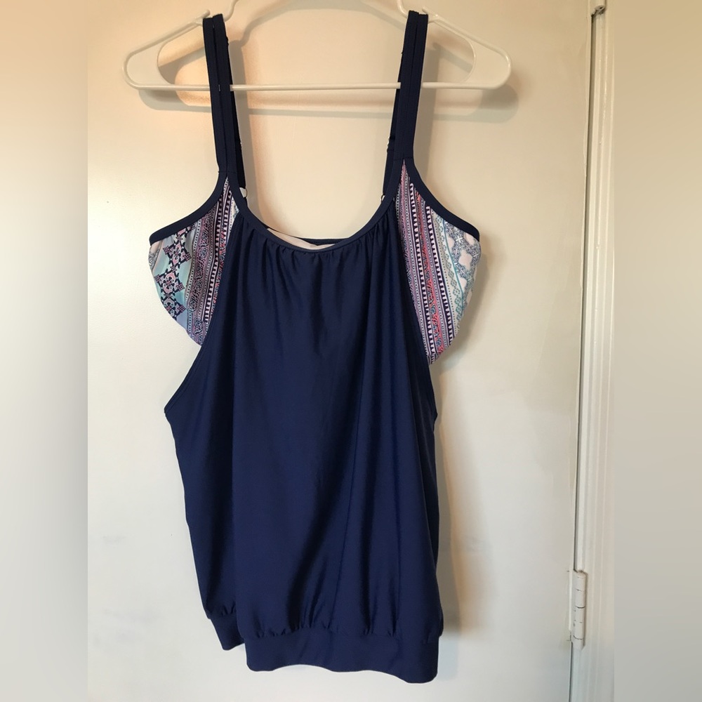 ONLY ARIZONA PICK UP!! Blue and White Swimwear Tankini